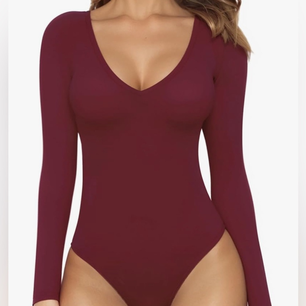 🍷‼️Long-sleeve V-Neck Burgundy Bodysuit ‼️💋 FREE SHIPPING